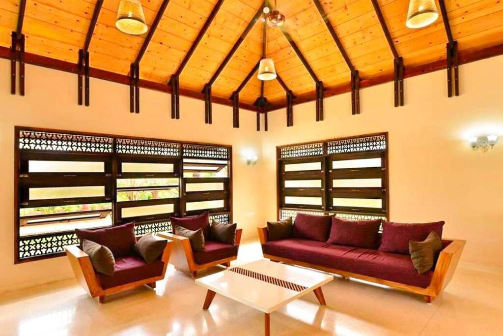 Vacation Villa-Devraj Residency - Bhuj, Kutch Ngoại thất bức ảnh